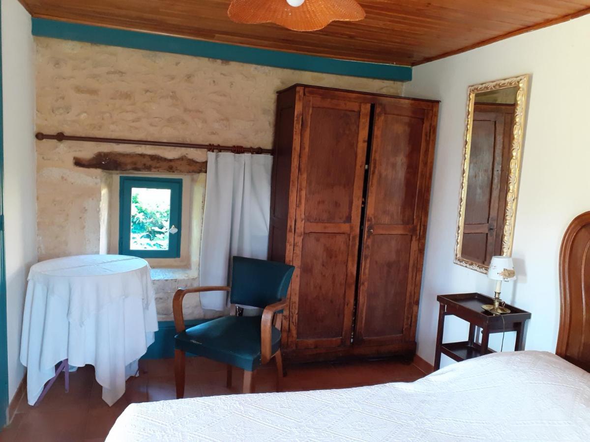 Chambres D'Hotes Le Roussel Le Buisson-de-Cadouin Esterno foto