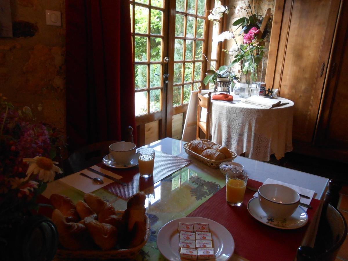 Chambres D'Hotes Le Roussel Le Buisson-de-Cadouin Esterno foto